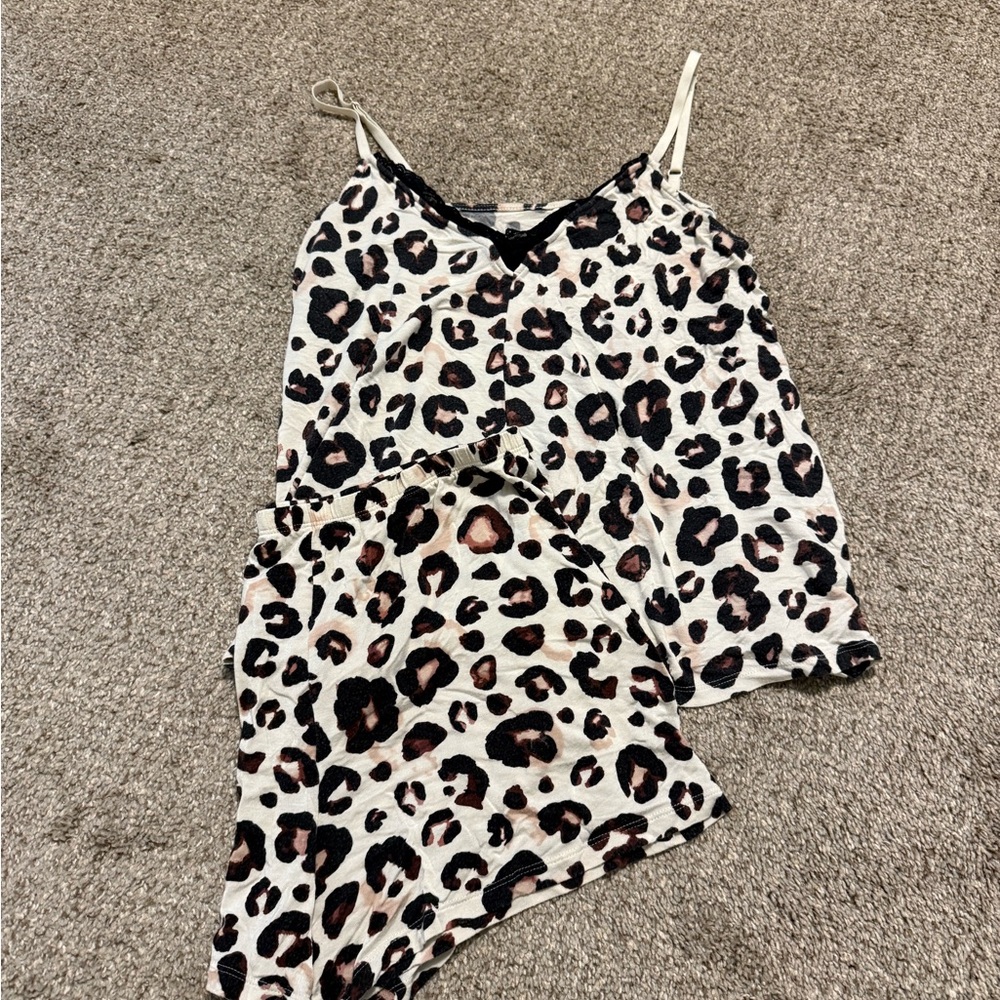 Leopard Print Women's Sleepwear Set
